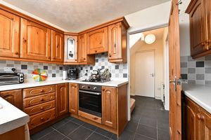 Kitchen- click for photo gallery